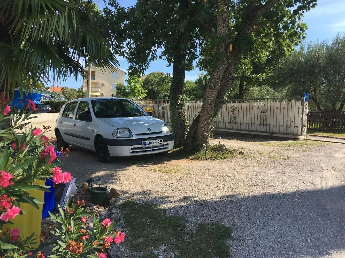 Apartmani Niessner Malinska 0*,  Croazia