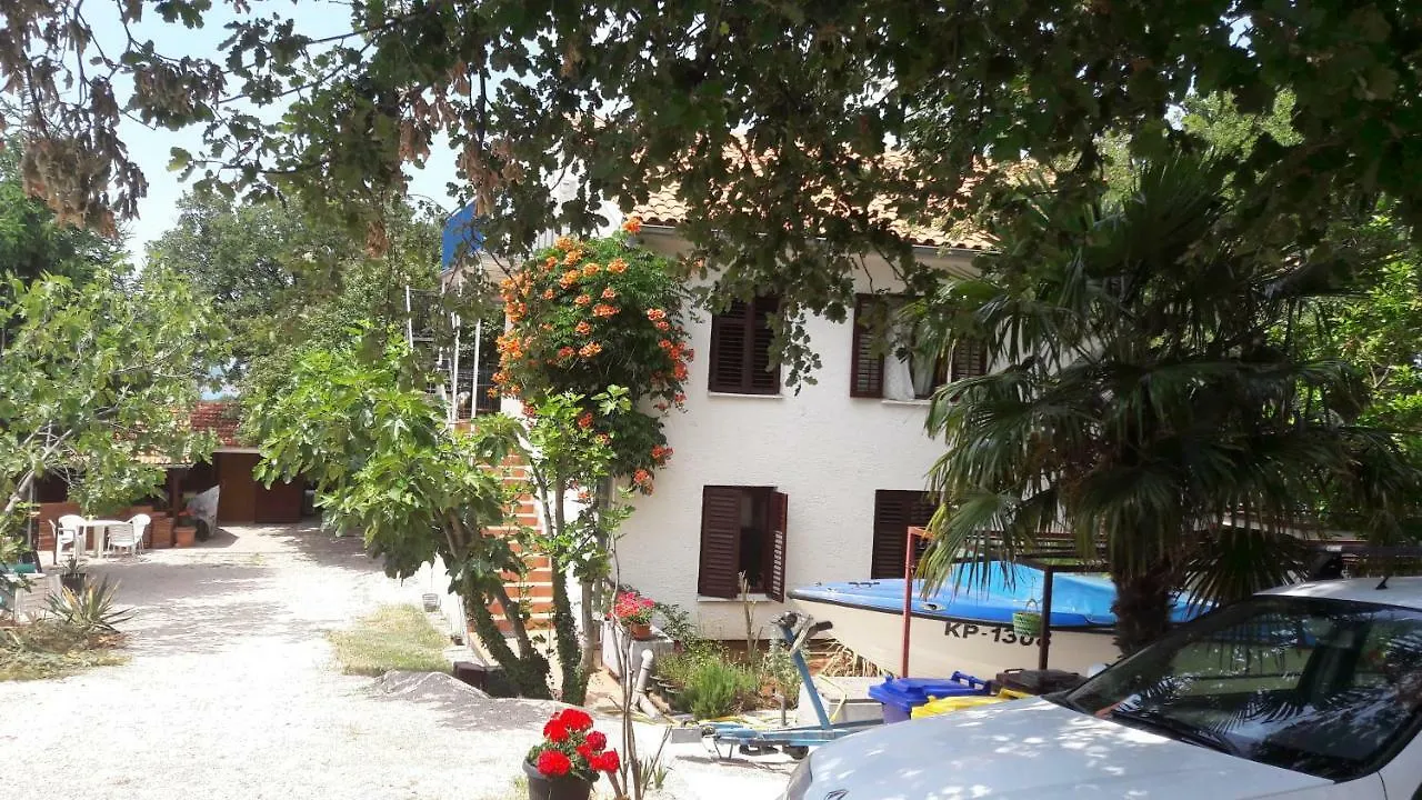 Apartmani Niessner Malinska Croazia