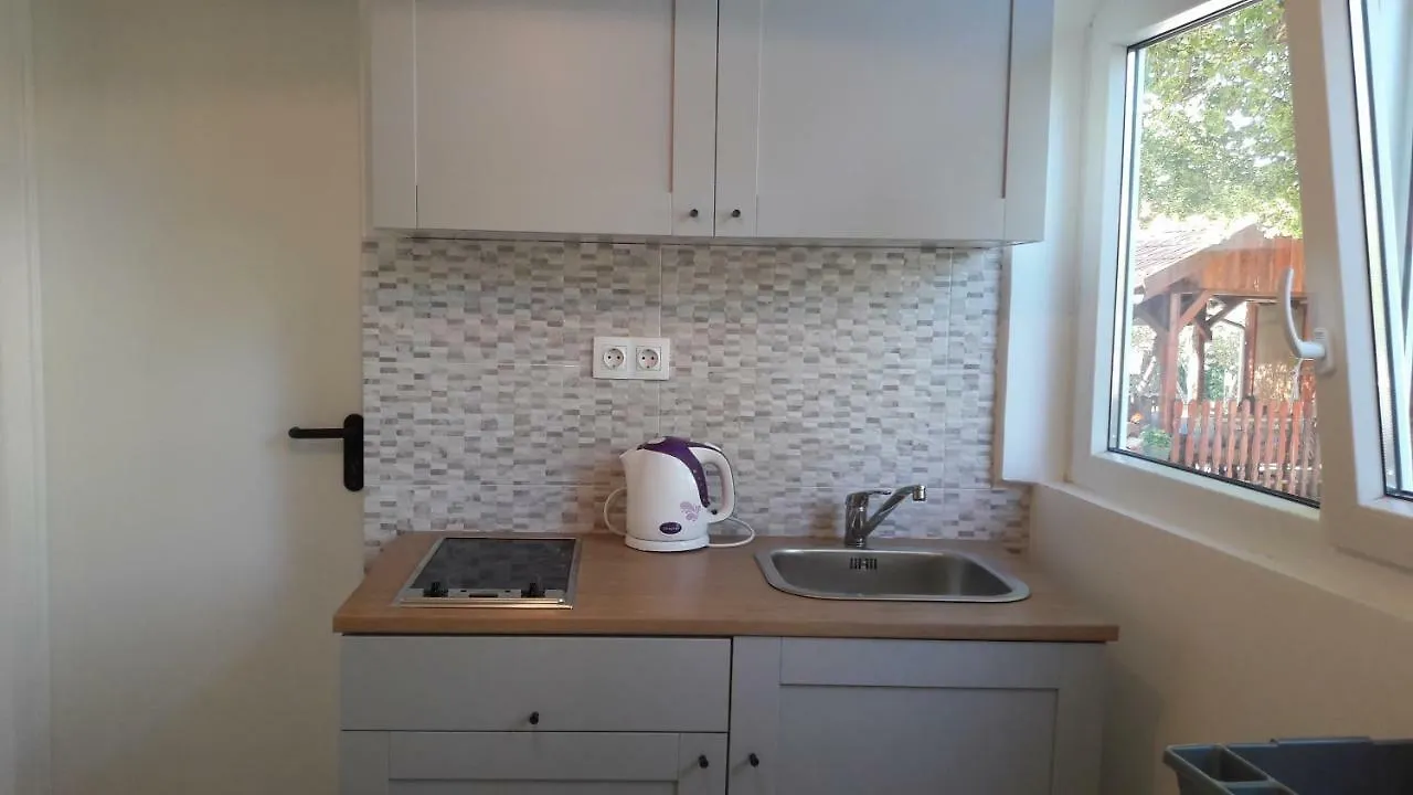 Appartamento Apartmani Niessner Malinska