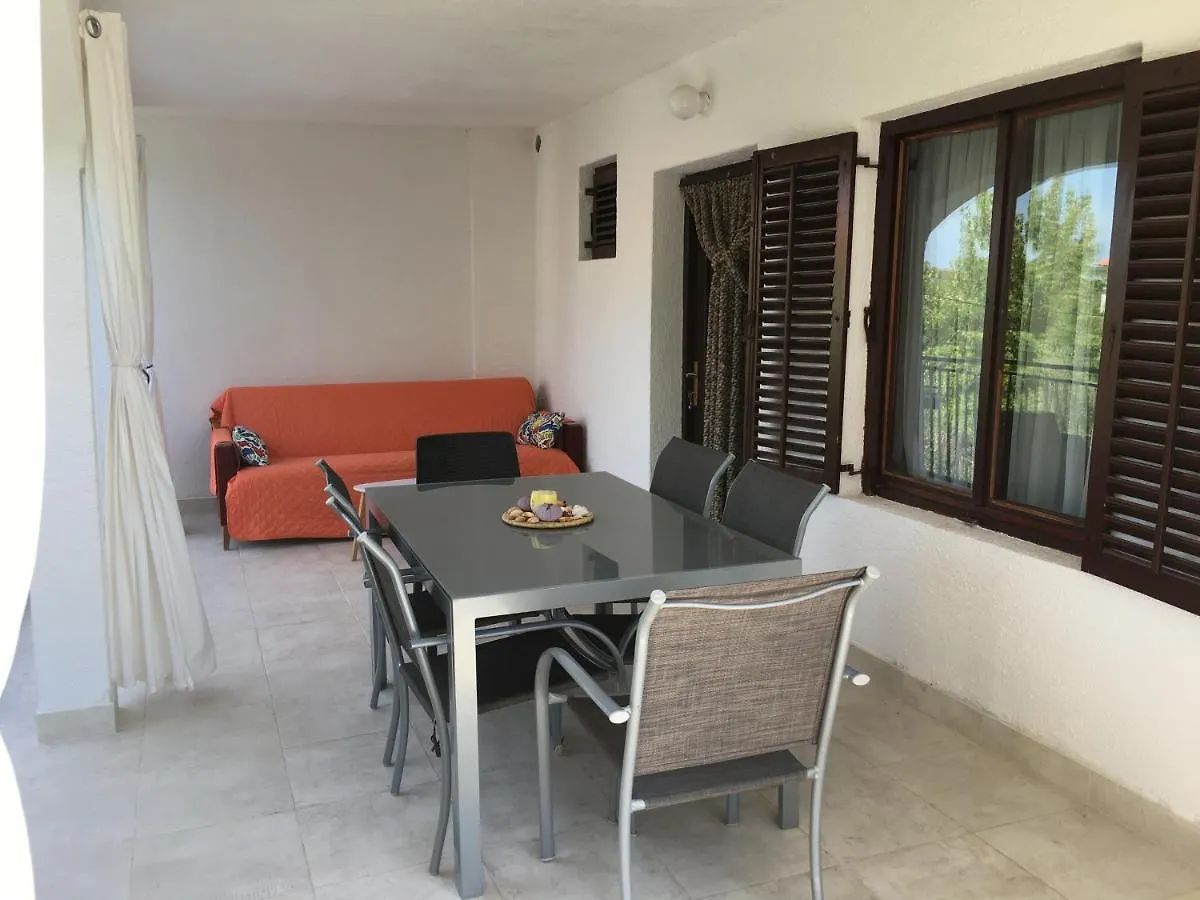 Apartmani Niessner Malinska 0*,  Croatia